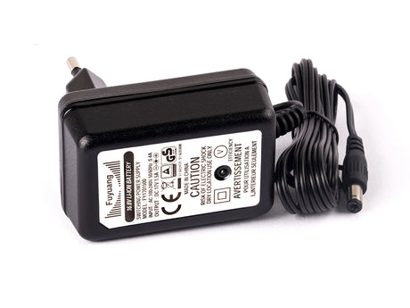 Fuyuang 14,4V-14,8V (17V) Li-Ion-Ladegerät 4S + DC-Plug (5,5mm-2,1mm)