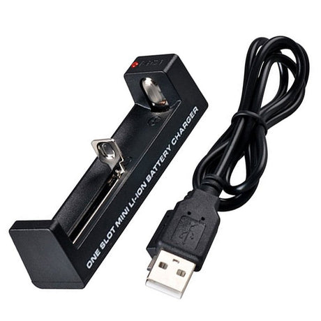 AccuCell 18650 3,7V 3500mAh Li-Ion Akku und 1-Schacht USB-Schnellladegerät