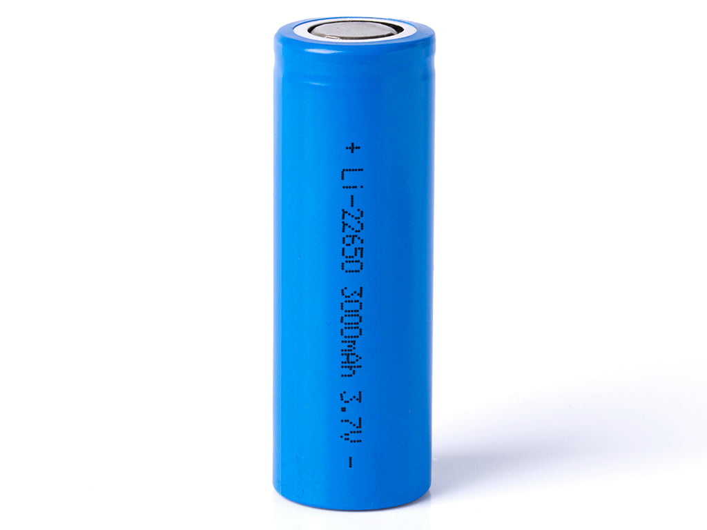 Keeppower 22650 Li-Ionen-Akku 3,6V - 3,7V mit 3000mAh Kapazität und 15A Entladestrom