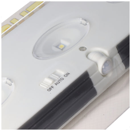 Heitech Lichtleiste mit Bewegungsmelder, automatische Licktaktivierung bei Dunkelheit und Bewegung, 3x SMD-LEDs, mit Ein-/Auto-/Ausschalter