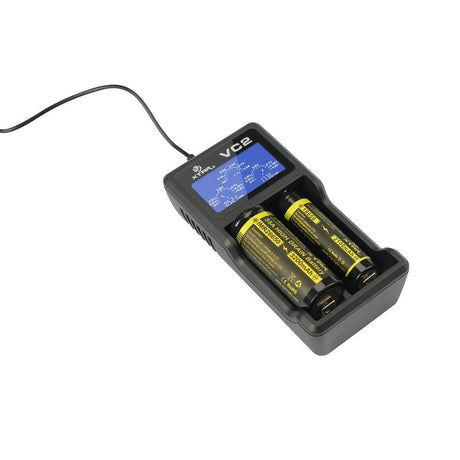 Xtar VC2 Ladegerät + 2x Samsung INR18650-25R inkl. Netzteil und Box