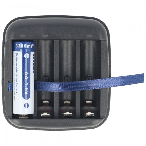 Xtar AA 1,5V 2000mAh inkl. 1,5V Ladegerät Li-Ion Akku (4 Stück)