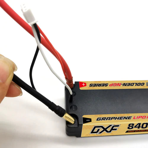 DXF 2S 8400mAh 7,6V 140C GOLDEN Grapehe Hardcase 5mm LiPo Akku ( 2 St. )