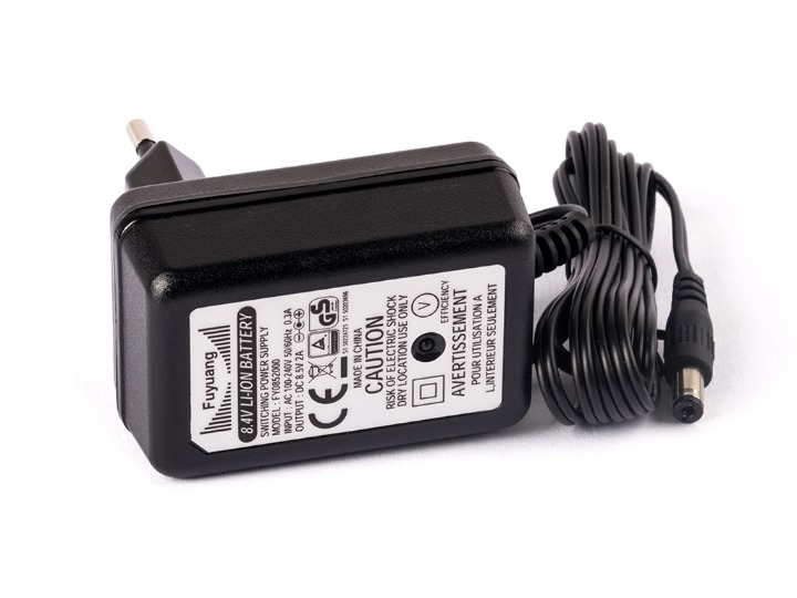 Fuyuang 7,2 - 7,4V (8,4V ± 0,05) 2S Li-Ion-Ladegerät + DC-Stecker