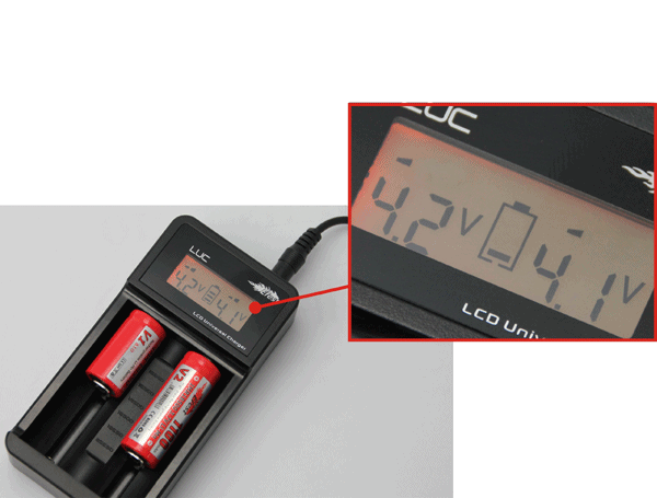 Efest LUC Ladegerät + 4x Efest Lila IMR 18350 - 700mAh + Box