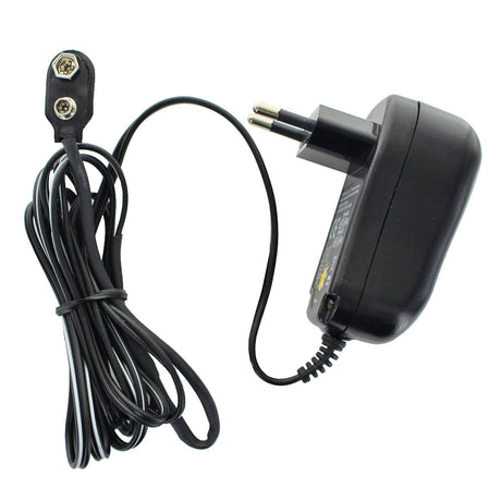AccuCell Universalnetzteil mit 9 Volt Batterieanschluss, perfekt um klassische 9 Volt Batterien oder Akkus zu ersetzen, max. 1000mA Ladestrom