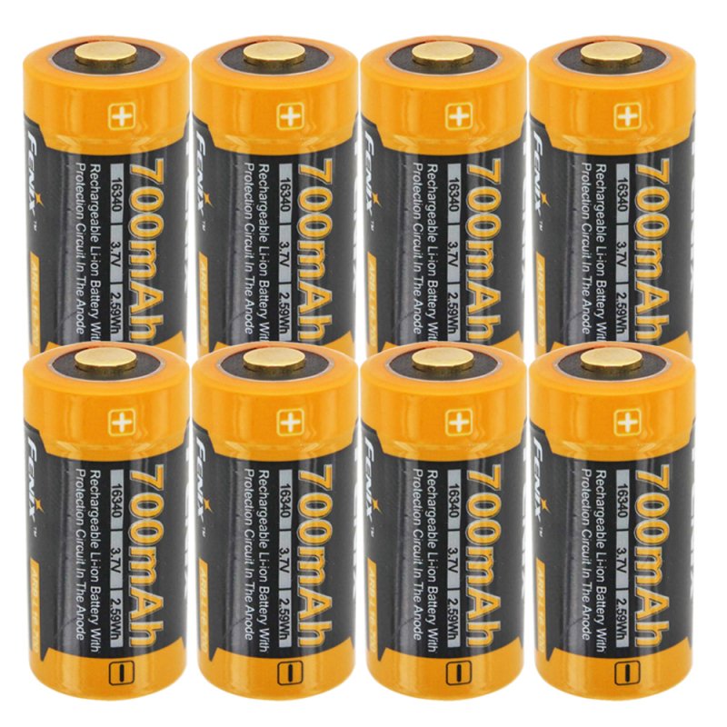 AccuCell 8fach Schnell-Ladegerät und 8 Stück CR123 A Li-Ion Akku mit 3,7 Volt, 760mAh