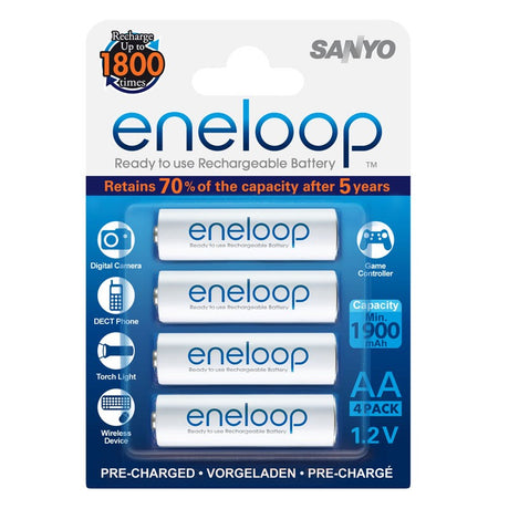 Stecker-Ladegerät weiß mit 4x Panasonic eneloop Standard HR-3UTG und AccuCell Akkubox AA