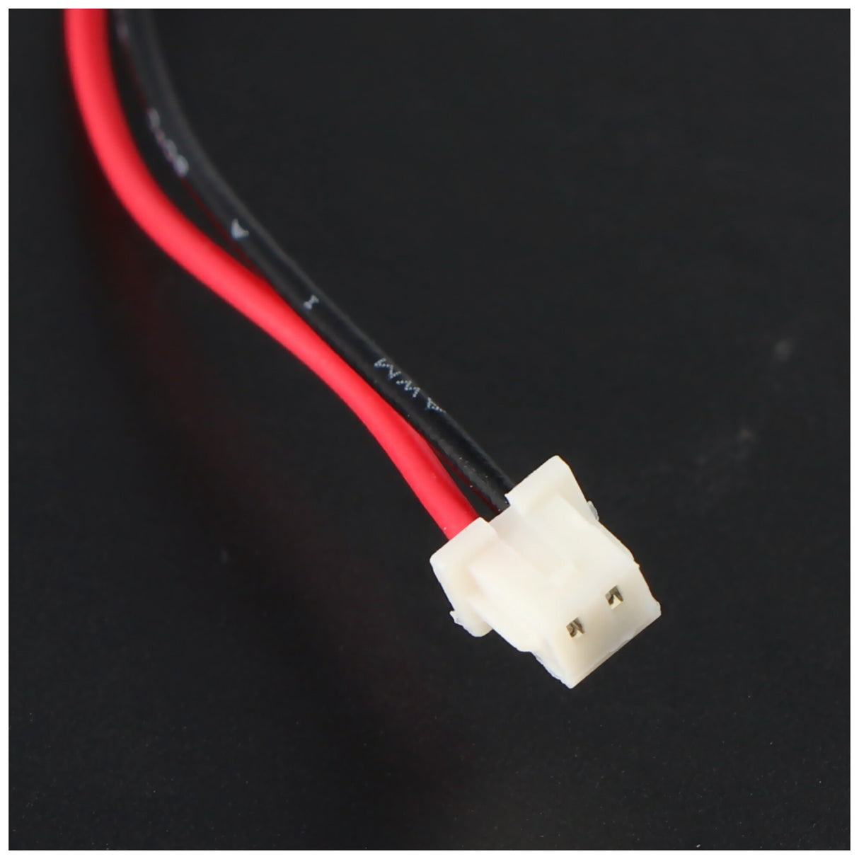 AccuCell CMOS Batterie CR2032 mit Stecker, Backup Lithium Batterie, Stecker ca. 3,2x4mm, Kabellänge 7 cm