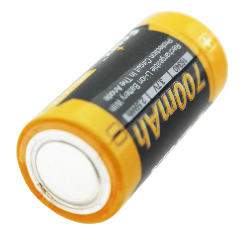 AccuCell 2 Stück CR123A Li-Ion wiederauflafbar mit bis zu 760mAh und USB-Ladegerät mit großem Display, mit bis zu 0,5Ah Ladestrom