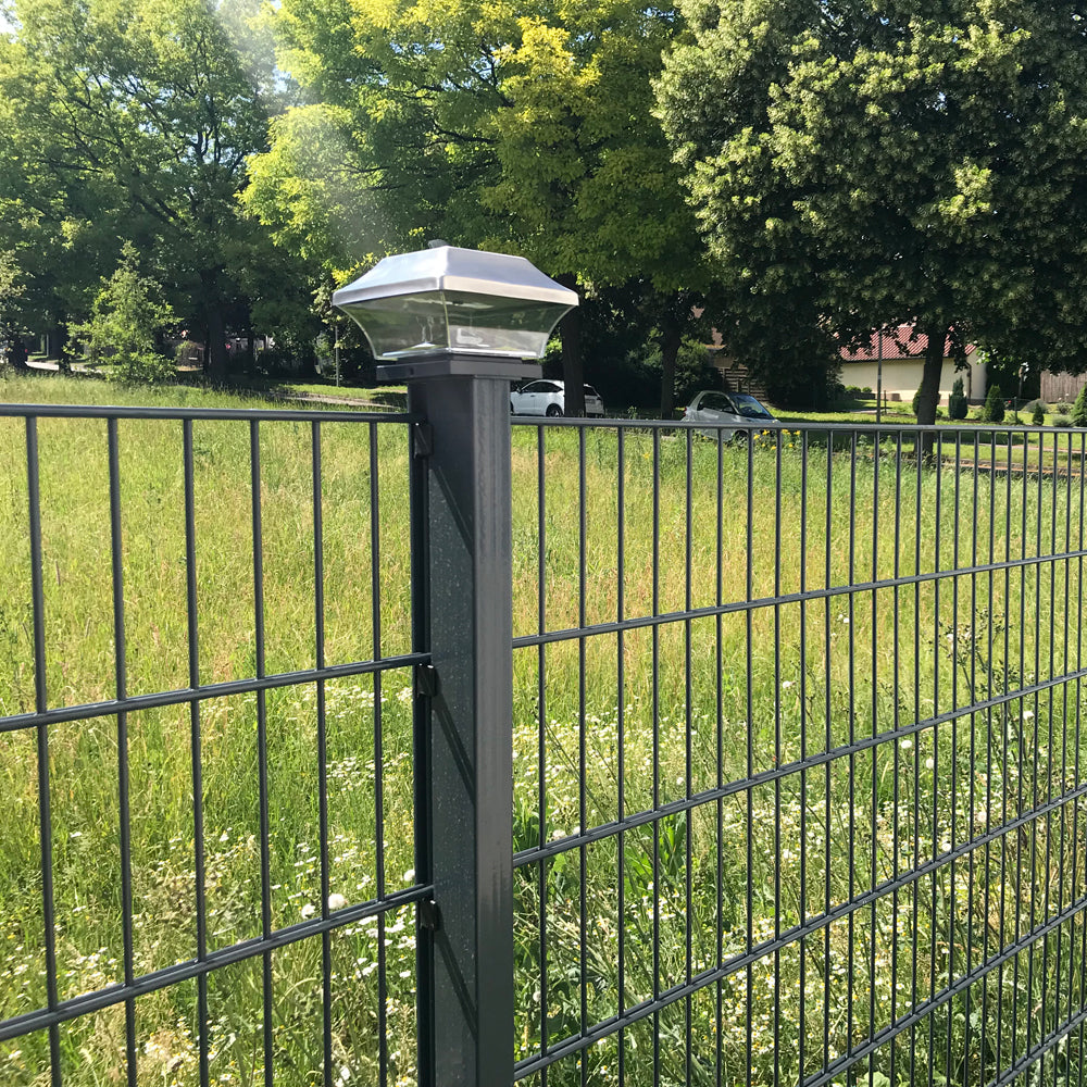 EZ Solar Zaunpfostenleuchte Solar LED Leuchte für Zaunpfähle, Garten Pfostenkappen, Zaunpfosten GL067SS in Edelstahl und Kunststoff mit 2 Adaptern