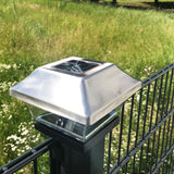 EZ Solar Zaunpfostenleuchte Solar LED Leuchte für Zaunpfähle, Garten Pfostenkappen, Zaunpfosten GL067SS in Edelstahl und Kunststoff mit 2 Adaptern