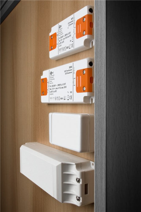 Goobay LED-Trafo 24 V/30 W - dimmbar, 24 V Gleichspannung (DC) für LEDs bis 30 W Gesamtlast