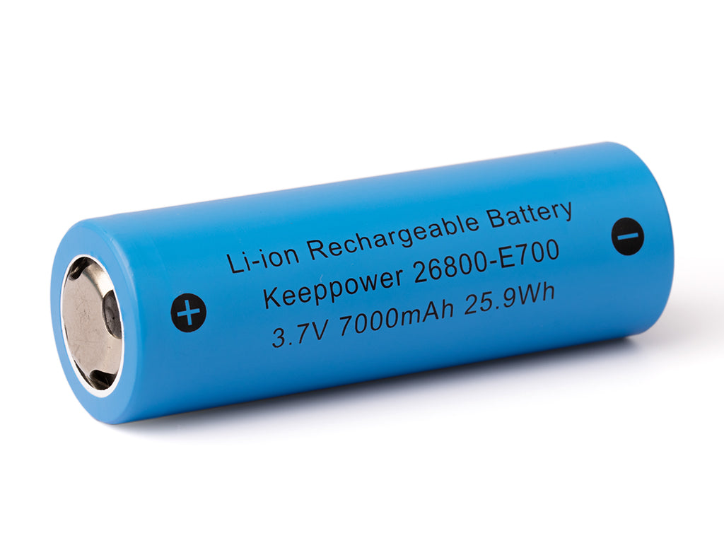 Keeppower 26800-E700 mit 7000 mAh¹, 3,6V-3,7V Li-ionen Akku 12A Entladestrom (konstant)