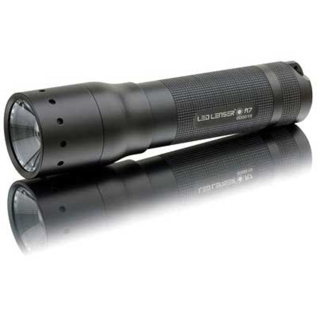 LED Lenser Zweibrüder M7 8307 für 4x AAA
