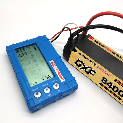 DXF 2S 8400mAh 7,6V 140C GOLDEN Grapehe Hardcase 5mm LiPo Akku ( 2 St. )